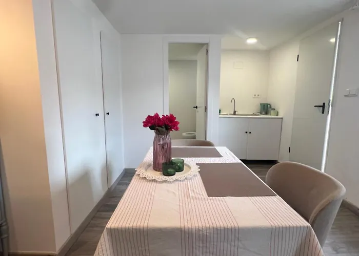 ゲストハウス Yu Casa