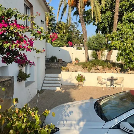 Yu Casa בית הארחה 3*