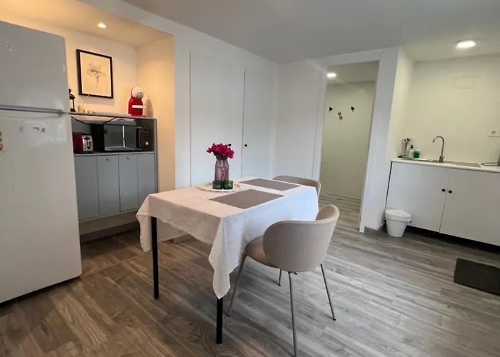Yu Casa בית הארחה